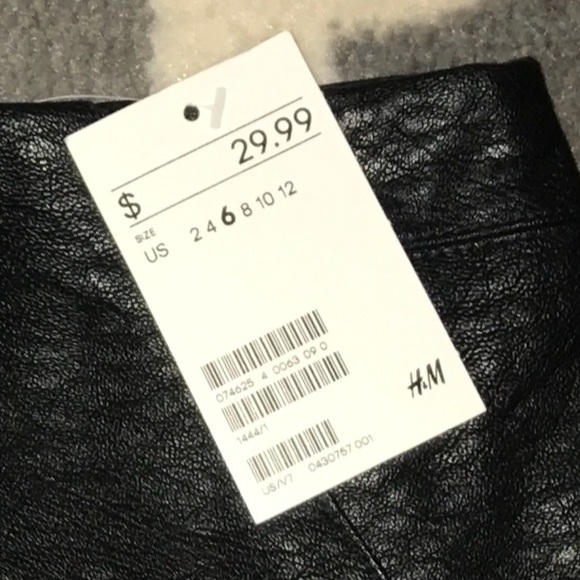 Faux leather high waisted mini skirt - Picture 5 of 7